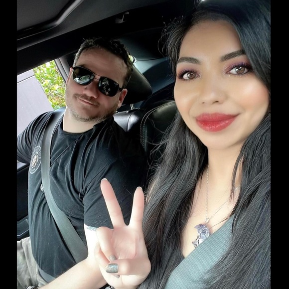 Meet your Posher, Jennifer - Picture 4 of 16